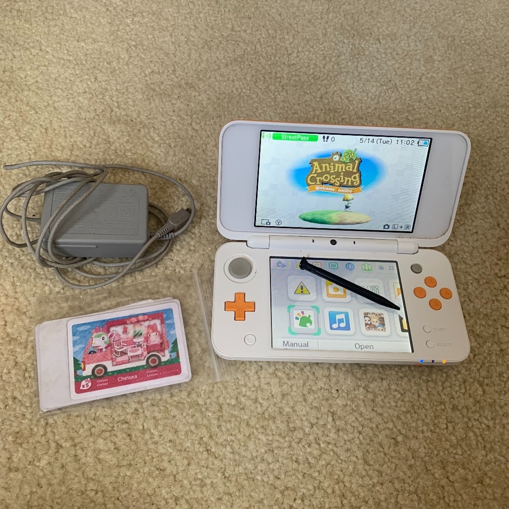 Orange and White 2DS XL
